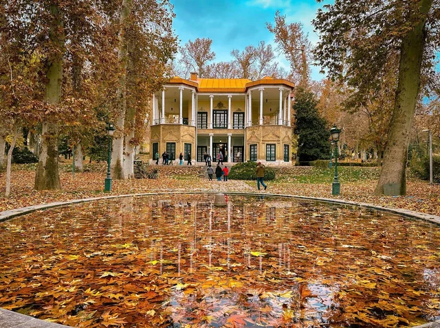 کاخ نیاوران تهران
